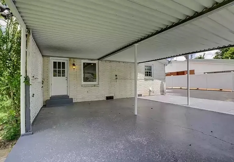 408 E Main St — Photo 65