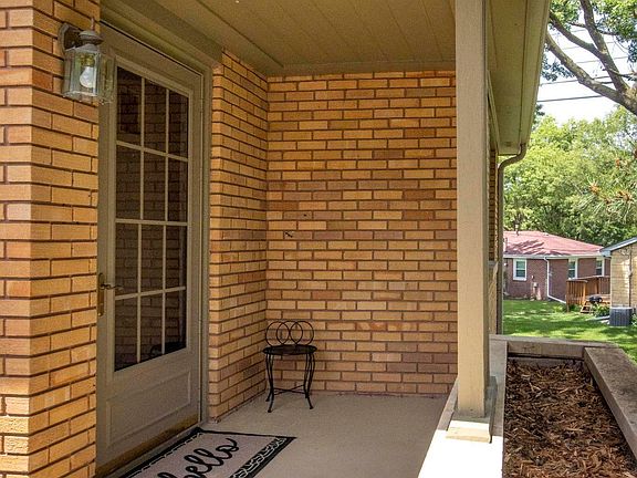 5th image of 4611 Bryson St