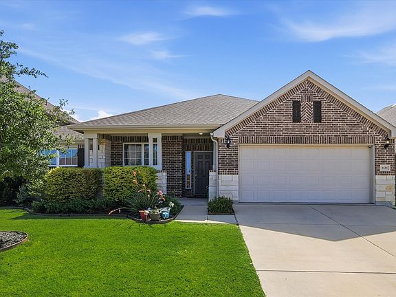 2nd image of 8120 Horseman Rd