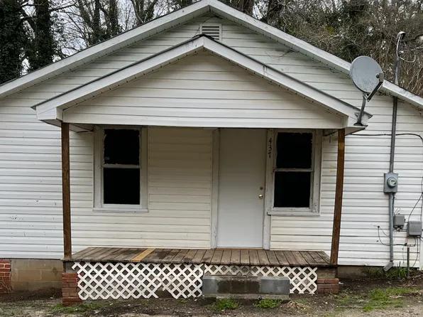 437 Garrett St, Woodruff, SC 29388