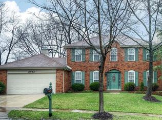 2543 Maple Crossing Dr, Ballwin, MO 63011