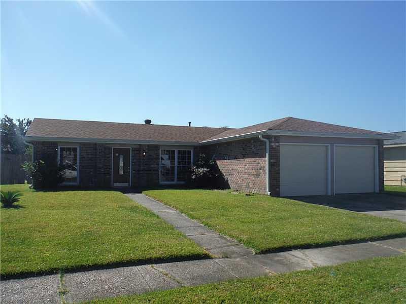 1st image of 3805 Greenbriar Dr