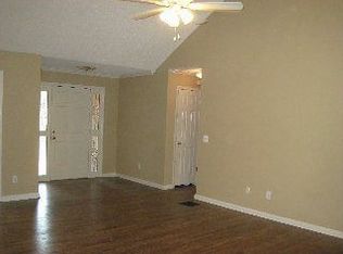 137 Montclair Ct, Bogart, GA 30622