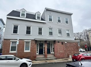 89 Green St, Charlestown, MA 02129