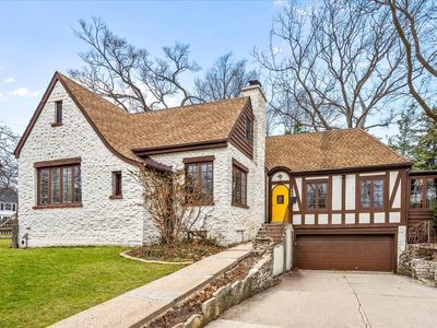 (Undisclosed Address), Highland Park, IL, 60035