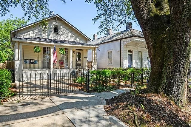 1st image of 743 Louisiana Ave
