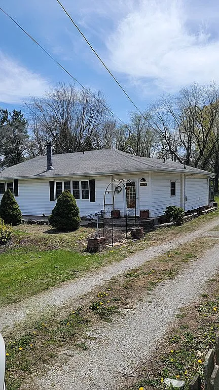 7795 W Main St photo 1