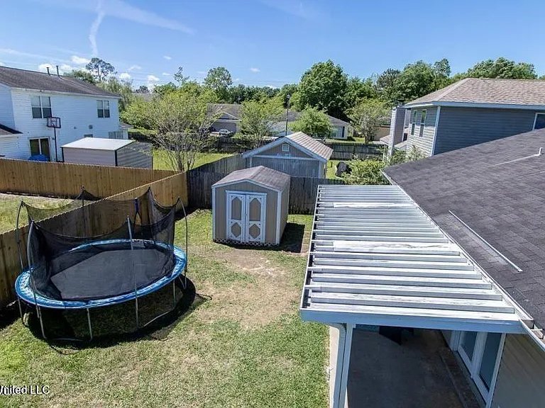 16222 Saddle Dr — Photo 29