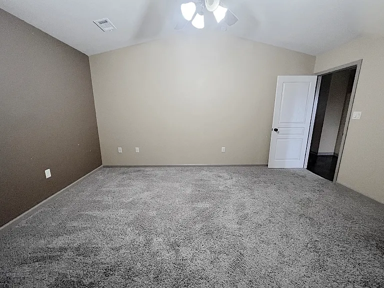 4757 Wildwood Ln — Photo 7