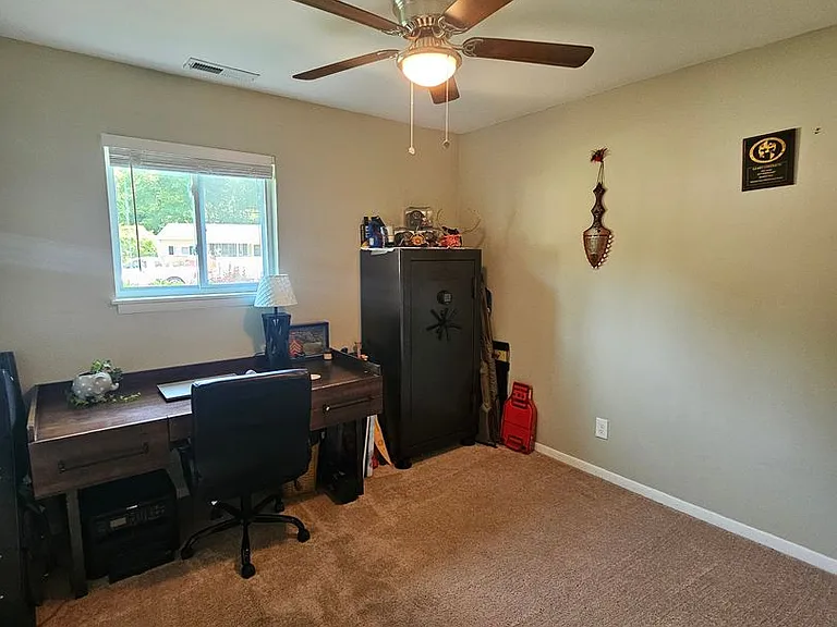 103 N Hill Ct — Photo 12
