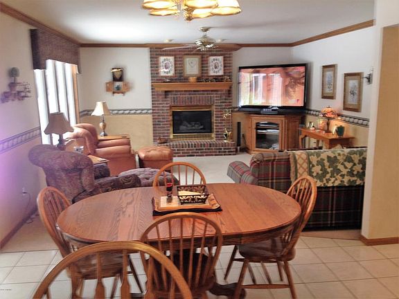 4th image of 333 Tuscany Dr
