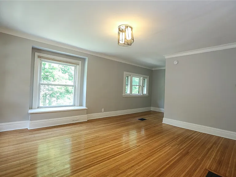 29 Birch Cres #UP — Photo 9