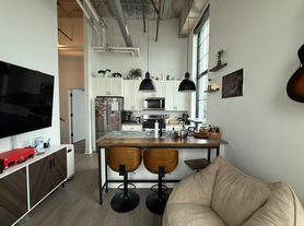 4035 N Cicero Ave, Chicago, IL