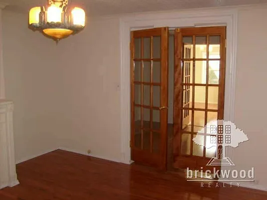 Rented by Brickwood Realty | media 2