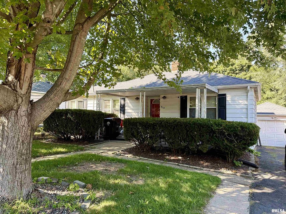 1st image of 812 N Fernwood Cir