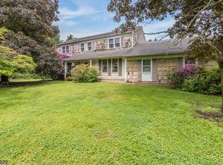 43 Larsen Rd, Ringoes, NJ 08551