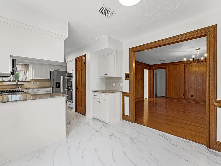 110 Shadow Wood Dr — Photo 16