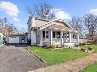 31 Wardell Pl, Ocean, NJ 07712