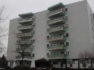 275-8D N Portage Path, Akron, OH 44303