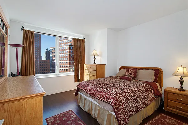 Rented by Corcoran | media 31
