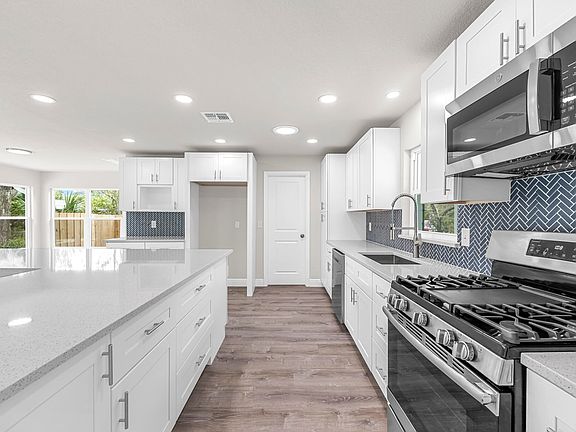 5th image of 2761 Nottingham Ct