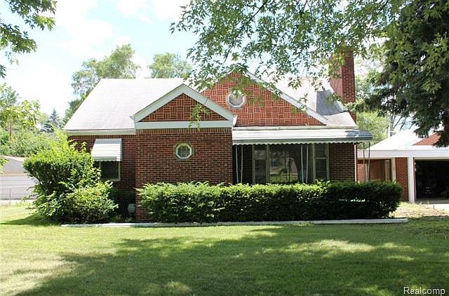 1st image of 47744 Pinecrest Dr