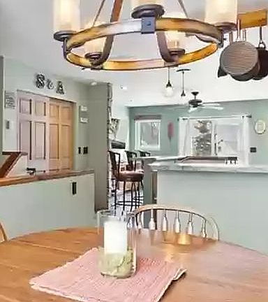 4th image of 6 Spyglass Ln