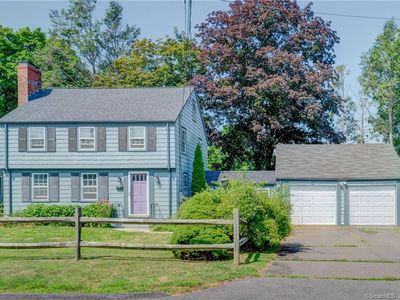110 Glenwood Street, Manchester, CT, 06040