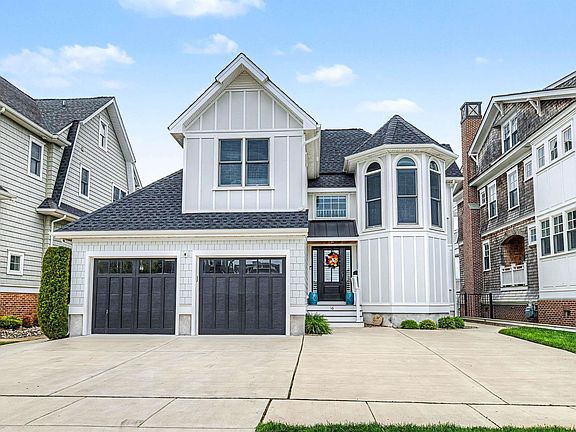 2nd image of 16 Grenada Ln