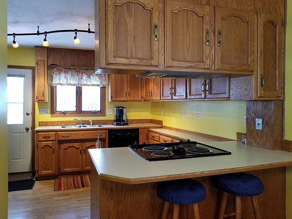 Big Bright Kitchen