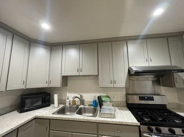 254 Abbot Ave #2