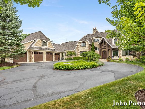 2nd image of 5914 Whitworth Ct SE