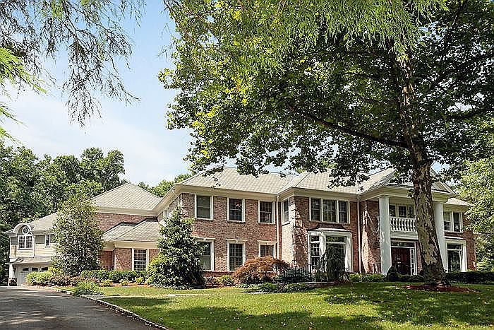 2nd image of 22 Robert Dr