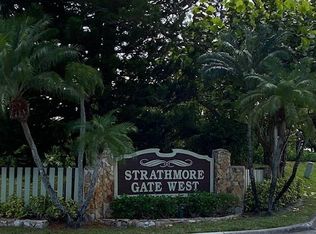 305 Cactus Hill Ct, Royal Palm Beach, FL 33411