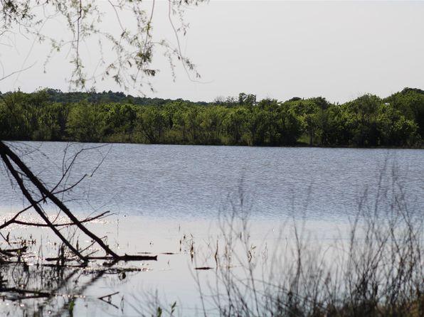 2077B Shawver Rd, Perrin, TX 76486