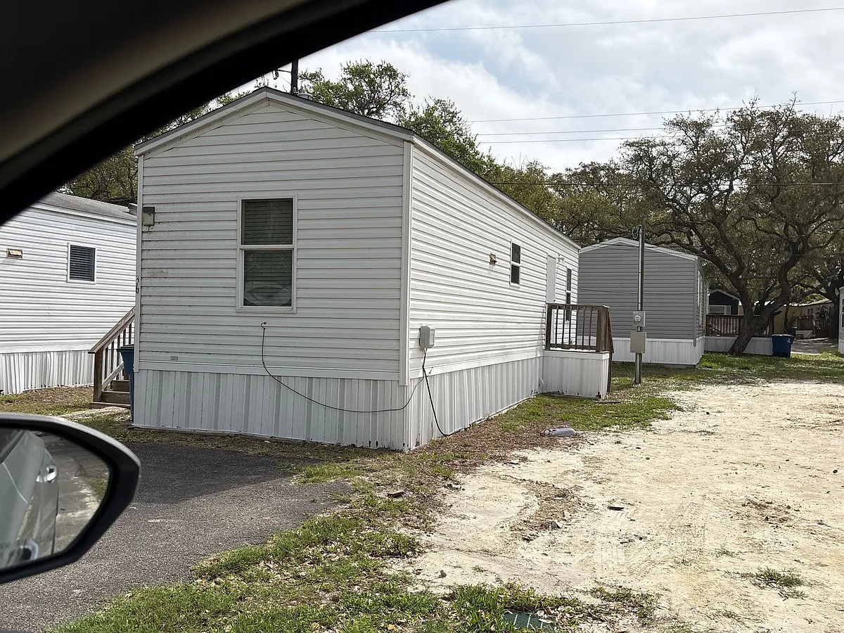 Building Photo - 1907 FM 3036 #36
