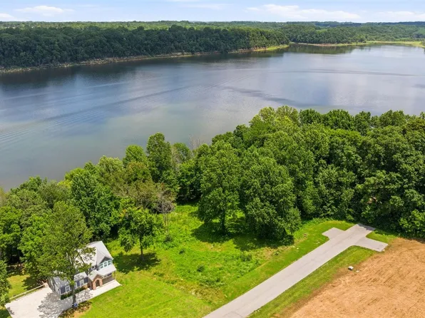 3 Sunset Point, Scottsville, KY 42164