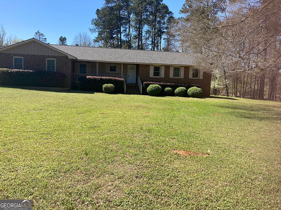 1st image of 109 Trojan Cir NE