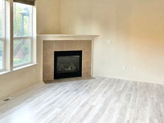 5th image of 7727 NE Pershing Ln