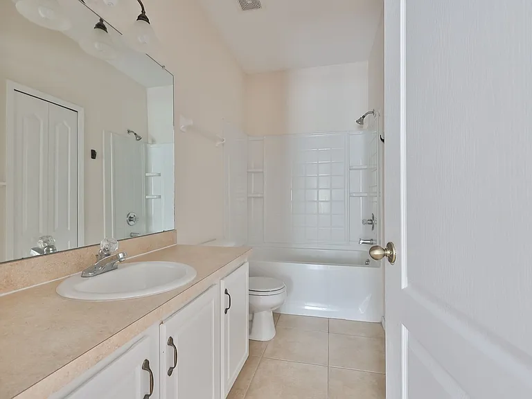 15843 Fishhawk View Dr — Photo 18