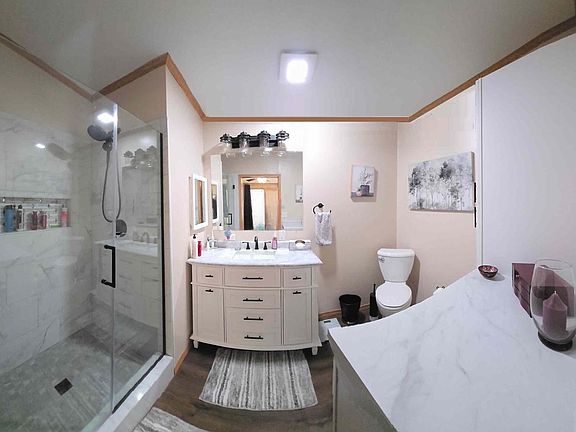 5th image of 285 Berry Lane