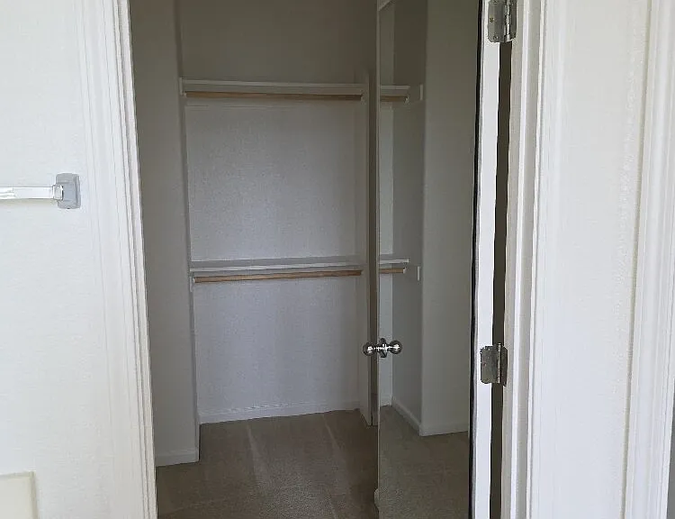 249 Oxburough Dr — Photo 35