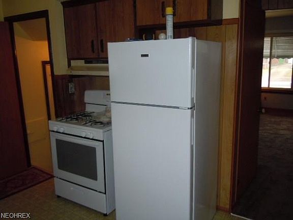 3rd image of 18609 Flamingo Ave