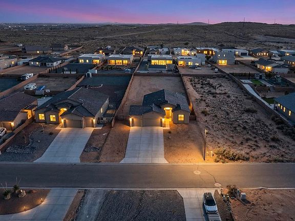 2nd image of 3219 Ilford Rd NE