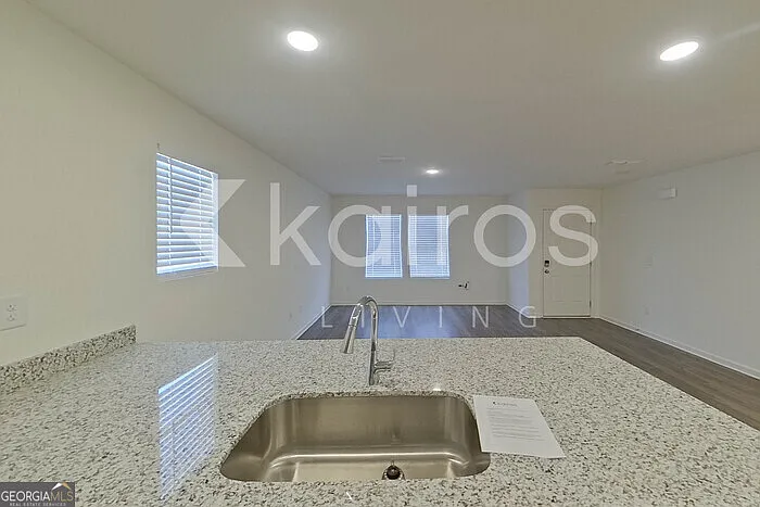 187 Lochwolde Dr — Photo 6