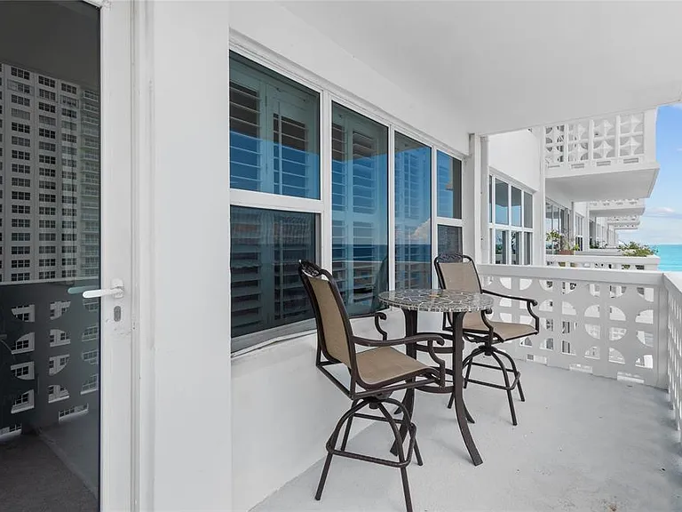 4010 Galt Ocean Dr #1609 — Photo 18