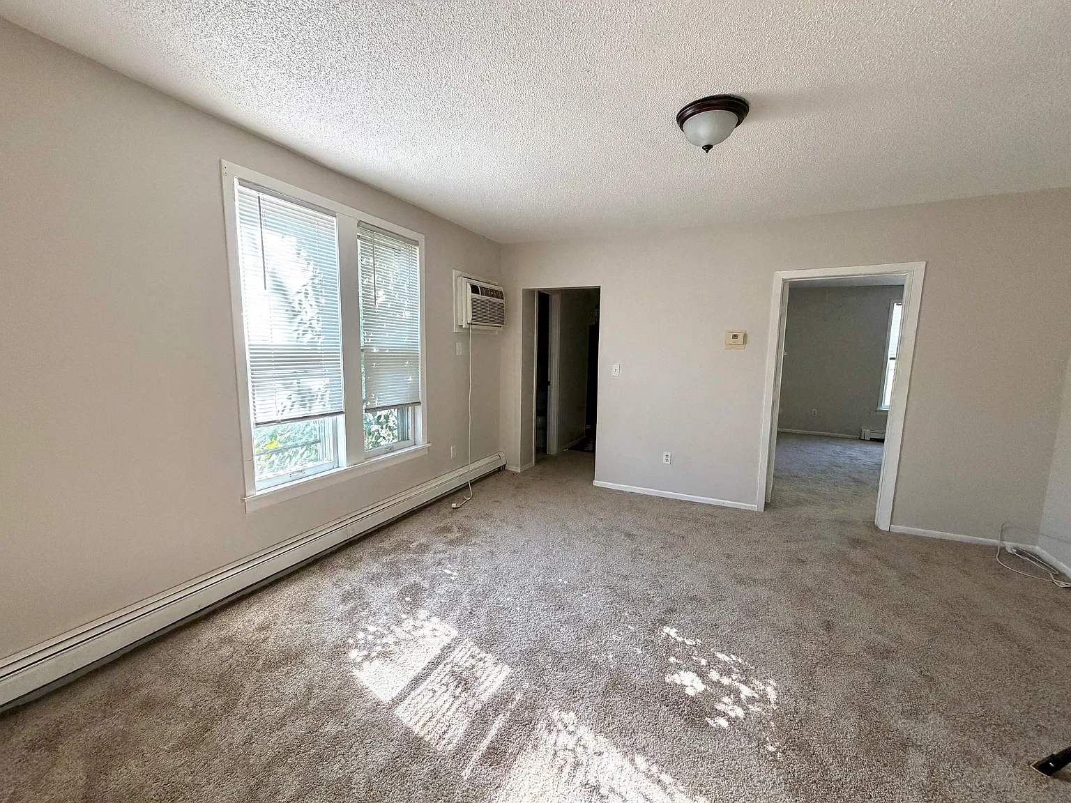 3 bed, $1,875 — Photo 4