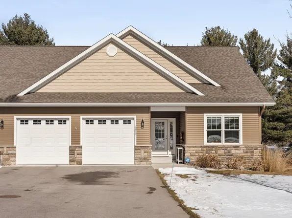 2198 Chelsea Ln, Traverse City, MI 49685