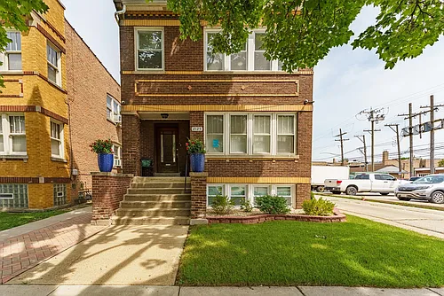 2125 Wesley Ave Photo 1