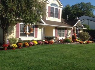 35 Continental Dr, Centereach, NY 11720